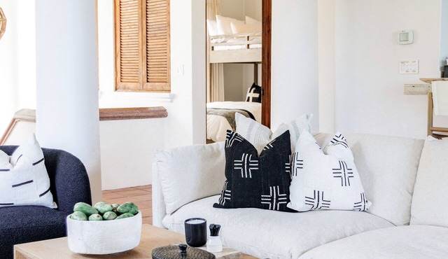 Ocean View Oasis! Steps to Beach in Palmilla. 3 Bedroom Villa with Pool & Spa