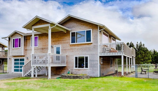 Ocean View, Pet Friendly, Fenced Yard, Near Town, Game Room (BTIME)