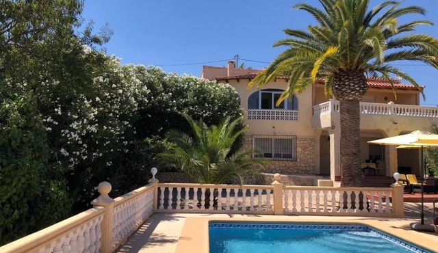 Ocean view, pool and Spanish sun. What more could you want?