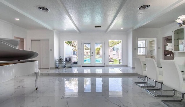 Ocean View + Poolside Opulence Tennis