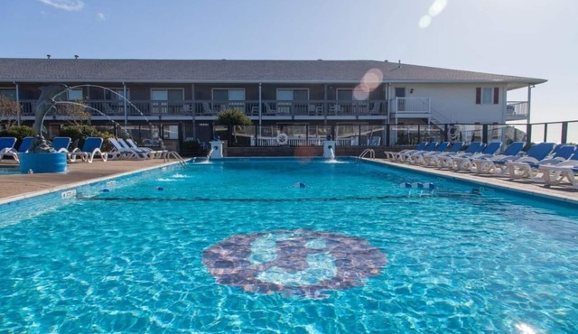 Ocean View: Red Jacket Resort, 2 Queens, Beach Nearby, Welcoming Stay, 2 Rooms