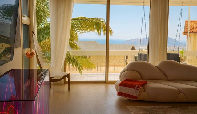 Ocean View Retreat Sauna Yoga Sound Bath 5 Bedroom Villa with Amenities