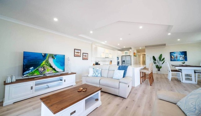 Ocean View Skyline Retreat