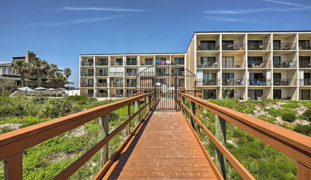 Ocean-view St Augustine Studio w/Pool Access!
