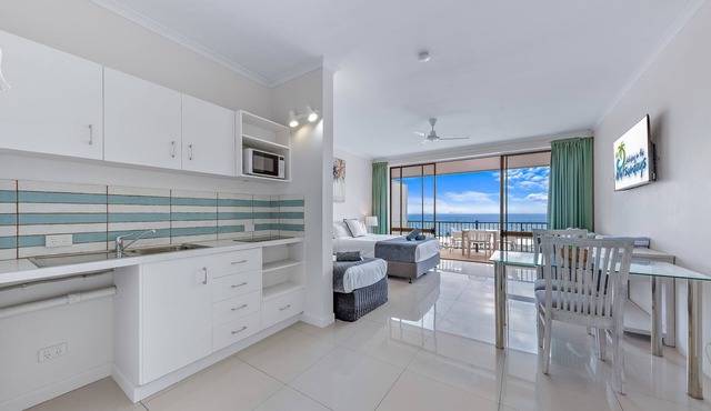 Ocean View Studio 27A Pool & Spa