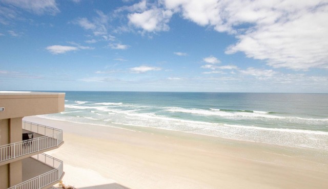 Ocean views with all the Amenities! No Drive Beach!