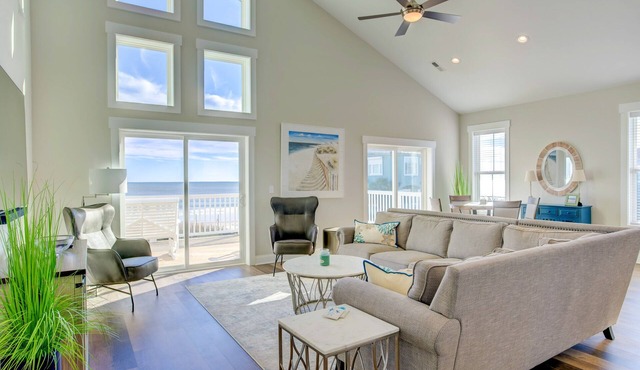 Ocean-view beach home with private hot tub, elevator & pool access- dog-friendly
