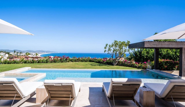 Ocean View Villa w/Private tunnel to beautiful Beach - Brand New Construction