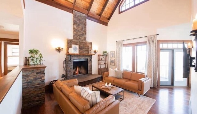 Ocean View Villa with Hot Tub and Movie Theatre