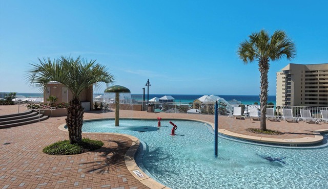 Ocean View w/5 Pools+ Walk to Beach + Mini Golf