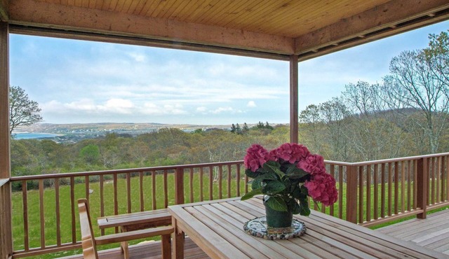 Ocean View, Walk to Beach, Dog Friendly