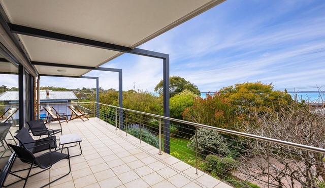 Ocean Views at Echo Beach - Somers