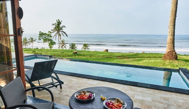 OCEAN VIEWS, @ BALIAN SURFBREAK, BEACH HOUSE. MAYA SATORI