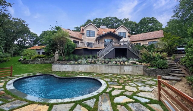 Ocean views, Beach Access, Designer Hither Hills House.