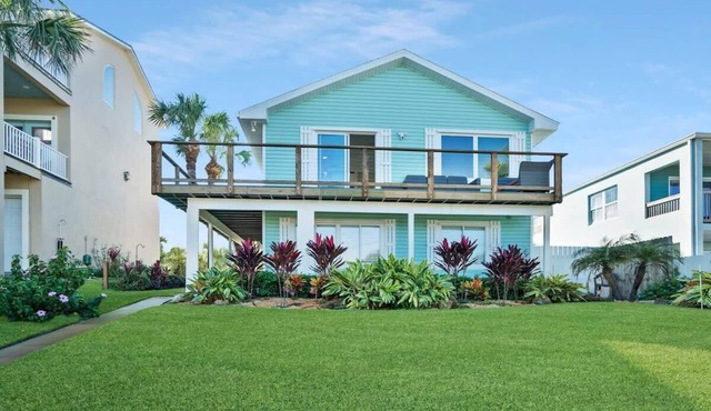 Ocean Views, Beach Bikes, Sunny Deck, Steps 2 Sand