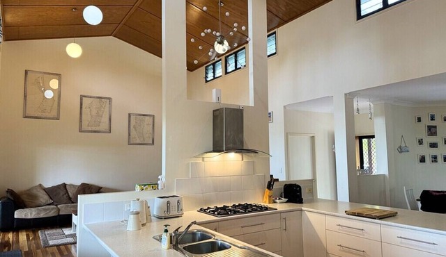 Ocean Views, canoeing, swimming, Fishing, 4x4 touring.