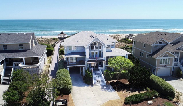 Ocean Views, Den, Community Pools, Close to Beach access, 103, Brigadune-Oceanfront