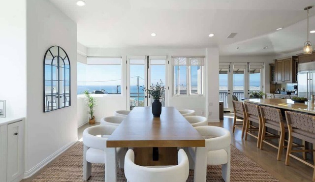 Ocean Views/Luxe 5BR Mansion/Bikes & Elevator