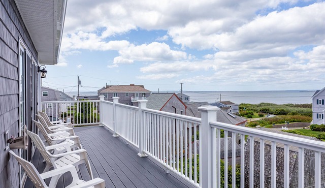 Ocean Views, Neighborhood Beach, A/C, 5 Beds