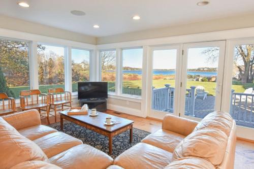 Ocean Views New A C Dog Welcome