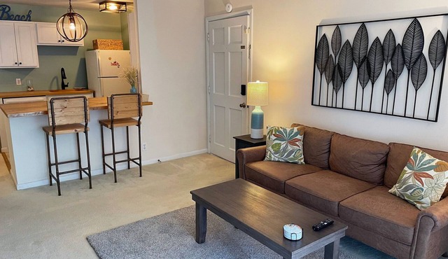 Ocean Walk, perfect location near village and beach!