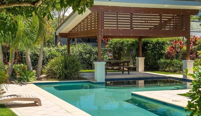 Ocean Walk - villa with pool near Main Beach