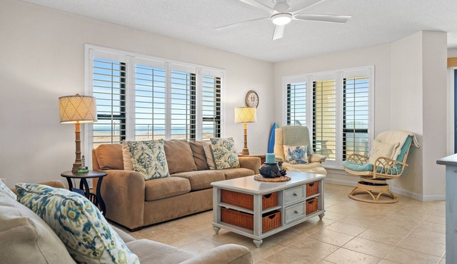 Oceanfront 1st Floor Walk-Out w/Ocean Views, Steps to Beach & Pool - 4BR 3BA