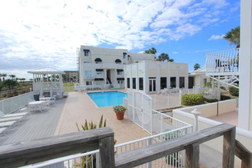 Oceanfront 2br2b, Ocean Views, Heated Pool, Spa