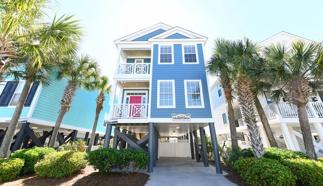 Oceanfront 5 BR Beach House with Private Pool! Family Traditions