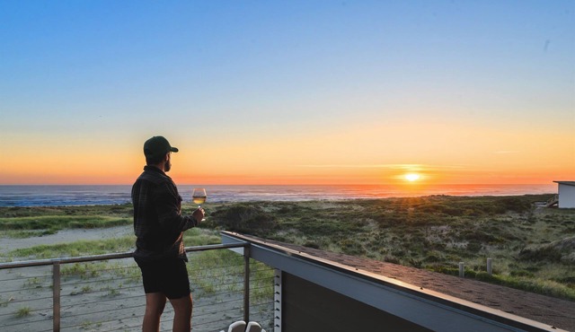 Oceanfront 5BR | Hot Tub, Game Room & Kids Bunk Room | Steps to Pacific