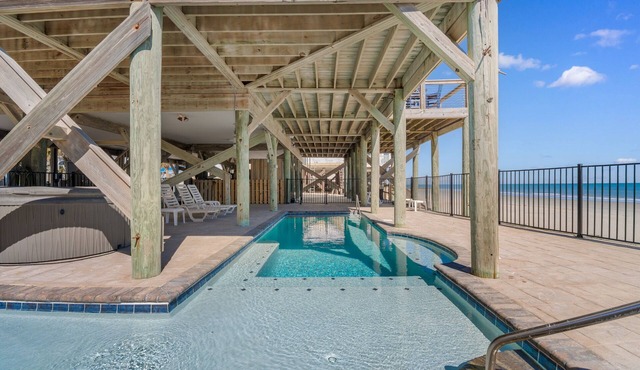 Oceanfront 6-Bedroom Beach House w/Private Dock & Pool in Inlet Harbour