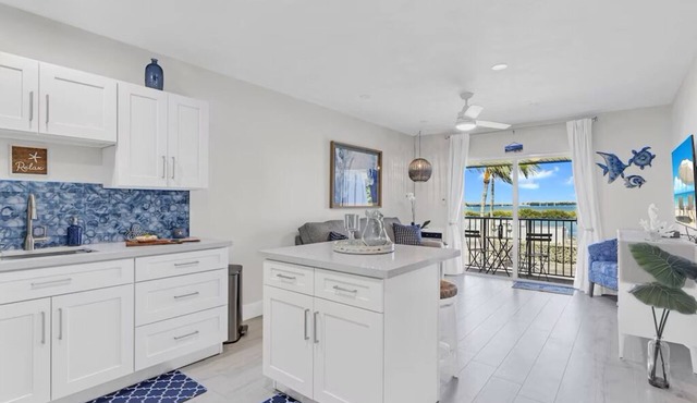 Oceanfront and Sunrise Views!