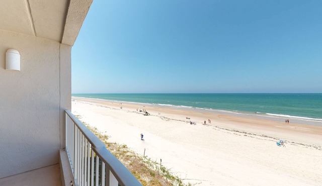 Oceanfront Balcony, Heated Pool, Peaceful Ponce Inlet Stay