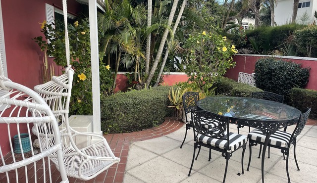 Oceanfront Beach Cottage with Private beach access in beautiful Juno Beach.