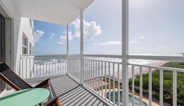 Oceanfront Beach House, Satellite Beach