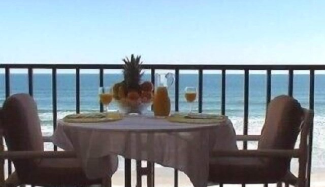 Oceanfront - Beautiful, Direct Oceanfront. Extra Large 1 Bedroom, 1+ Bath