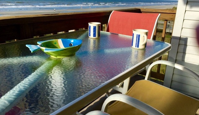 Oceanfront/CherryGrove/elevator/pool; May 16-22 reduced to 140 nite, sleeps 5.