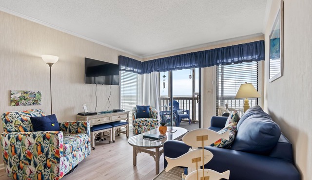 Oceanfront Condo with Screened Oceanfront Balcony + Free Attraction Tickets!