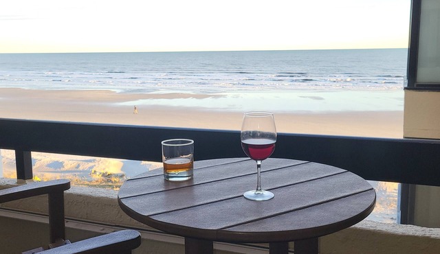 Oceanfront Condo w/beautiful view of Cherry Grove Beach. Close to "The Point"