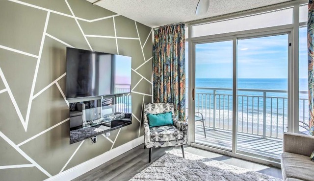 Oceanfront Condo with Beach Access Near Boardwalk!