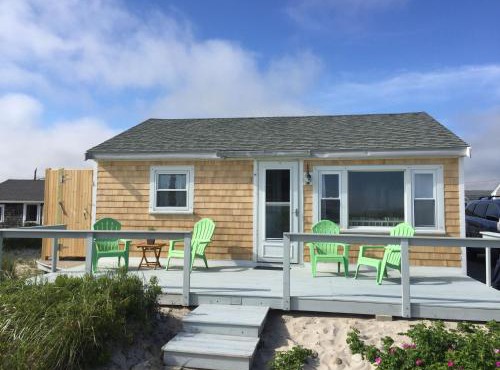 Oceanfront Cottage—Private Beach Bay Views