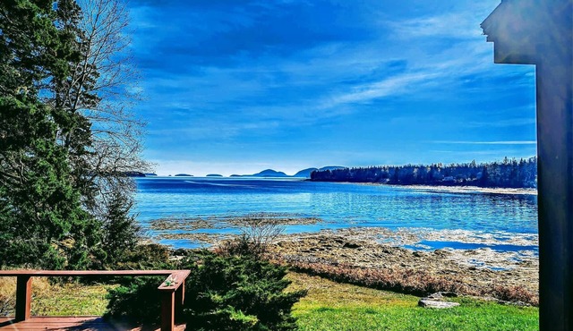 Oceanfront Cottage w/Private Beach & Stunning Views