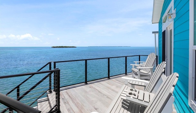Oceanfront Cudjoe Key Home - 35' Seawall, Sunrise Views, Pool & Pet-Friendly