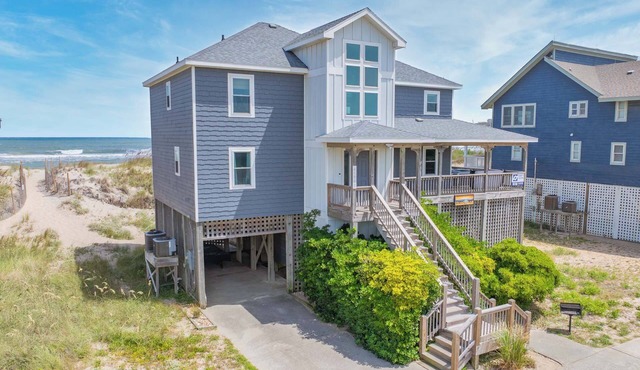 Oceanfront - Dog Friendly, Pool, Hot tub, Game Room, Tiki Bar