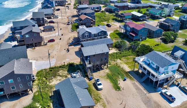 Oceanfront, Dog-Friendly House w/Free WiFi, Shared Pool, Ocean View, Central AC