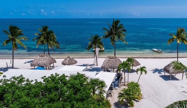 Oceanfront Duplex with Beautiful Beach & Dock for Boat Access - Dogs OK