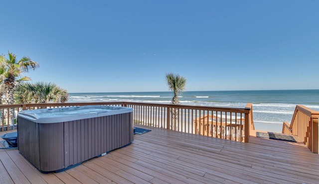 Oceanfront Escape on Wilbur Beach!