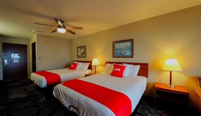 Oceanfront Escape w/Balcony Views of Siletz Bay – Bliss Awaits