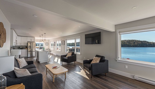 Oceanfront Escape w/Hot Tub, 30 Mins from Halifax