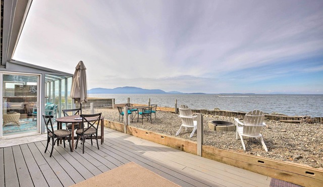 Oceanfront Ferndale Oasis w/Fire Pit, Grill!